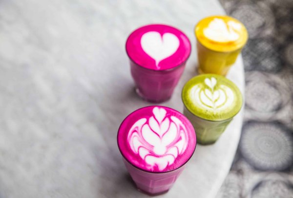 Quels sont les bienfaits d'une alimentation riche en antioxydants pour la santé féminine?